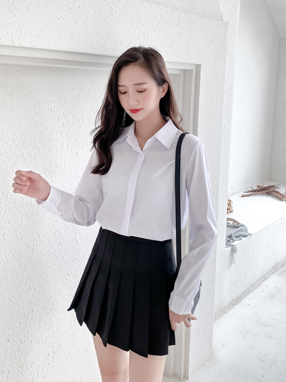 白